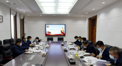 【党史学习教育】学校组织干部师生收看党的十九届六中全会新闻…